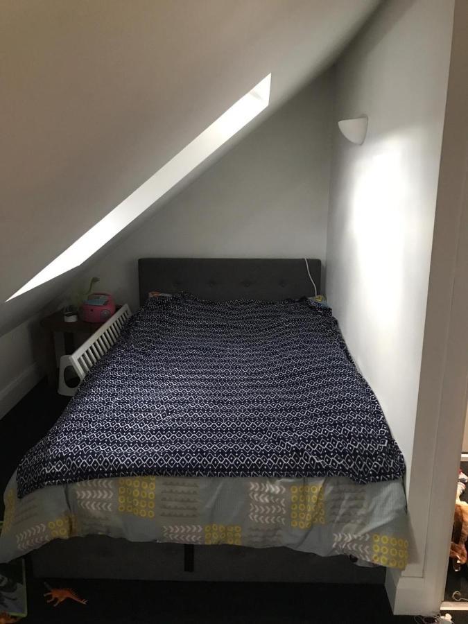 2 X Double Rooms In Cheam Luaran gambar